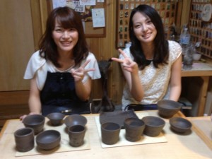 楽しく作陶…吉田さん、三上さん